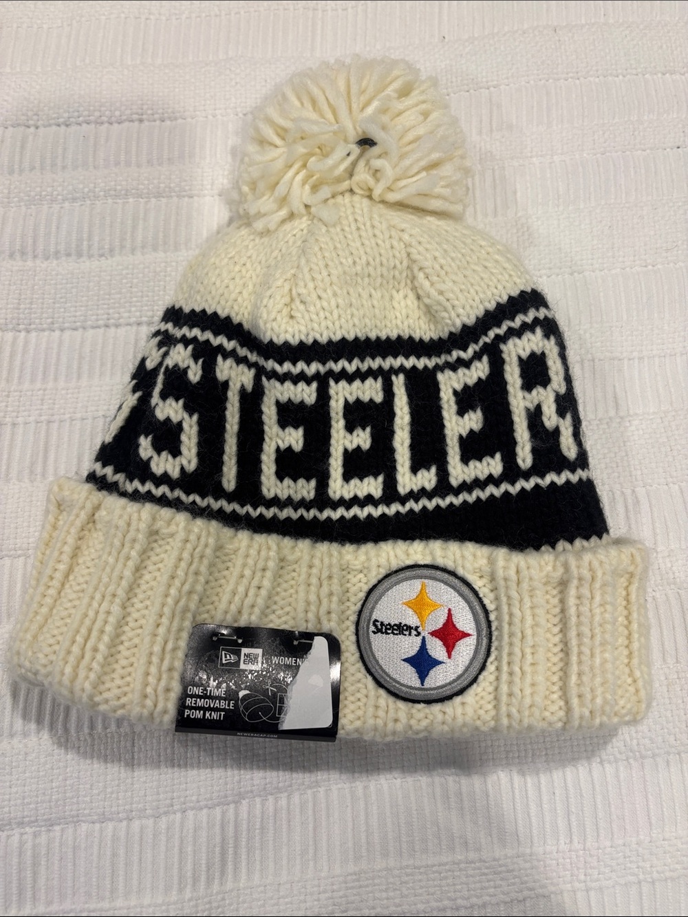 New Era Pittsburgh Steelers Women’s Pom Knit Winter Hat